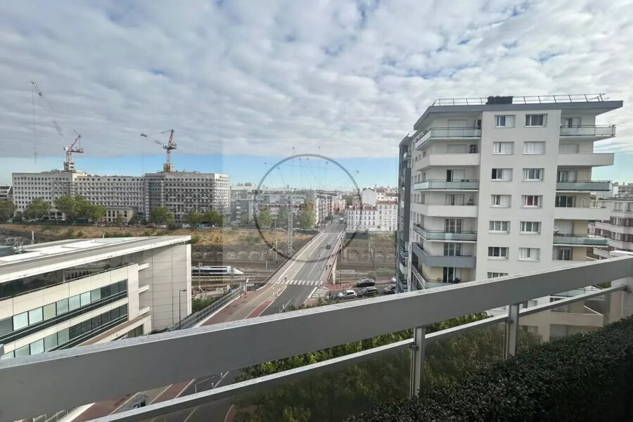Appartement à vendre à Charenton-le-pont — Vue sur la ville — photo 1