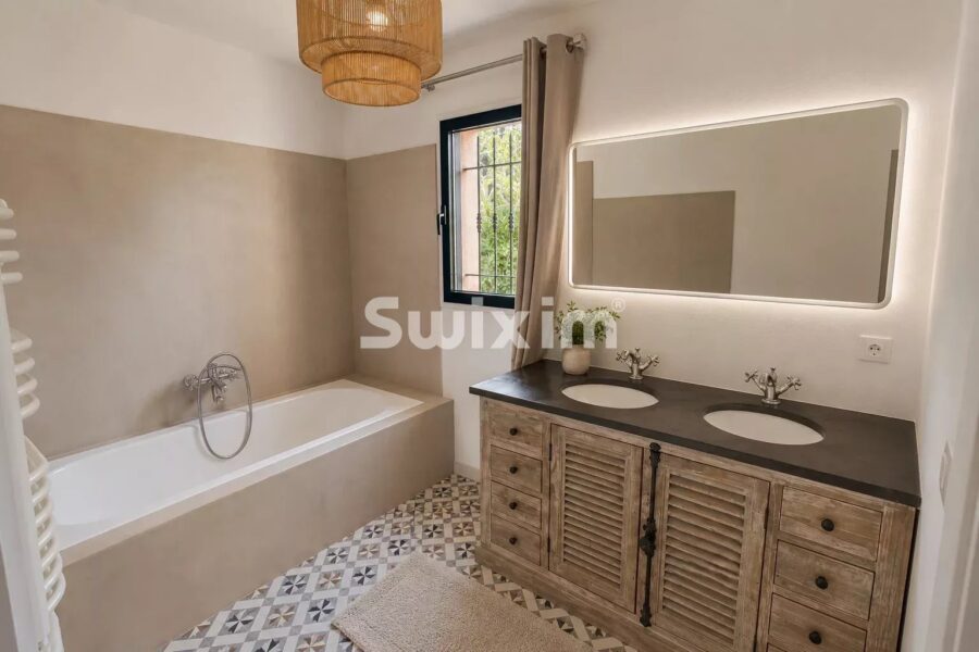 Maison à vendre à Sainte-maxime — Vue mer — photo 16