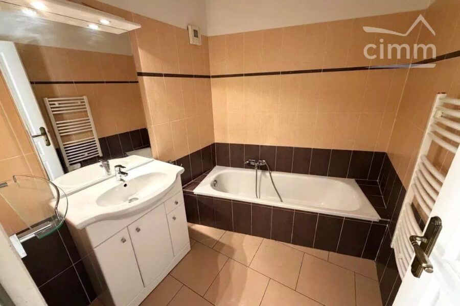 Appartement à vendre à Grasse — Vue montagne — photo 10