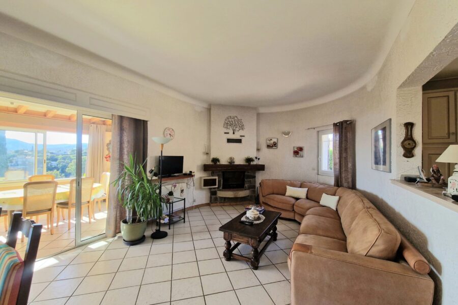 Maison à vendre à Sainte-maxime — Vue mer — photo 9