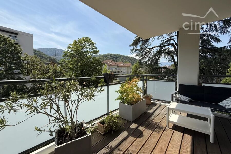 Appartement à vendre à Gières — Vue montagne — photo 2