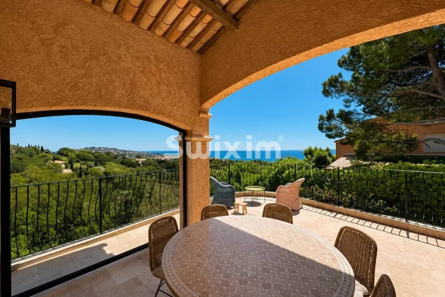Maison à vendre à Sainte-maxime — Vue mer — photo 3