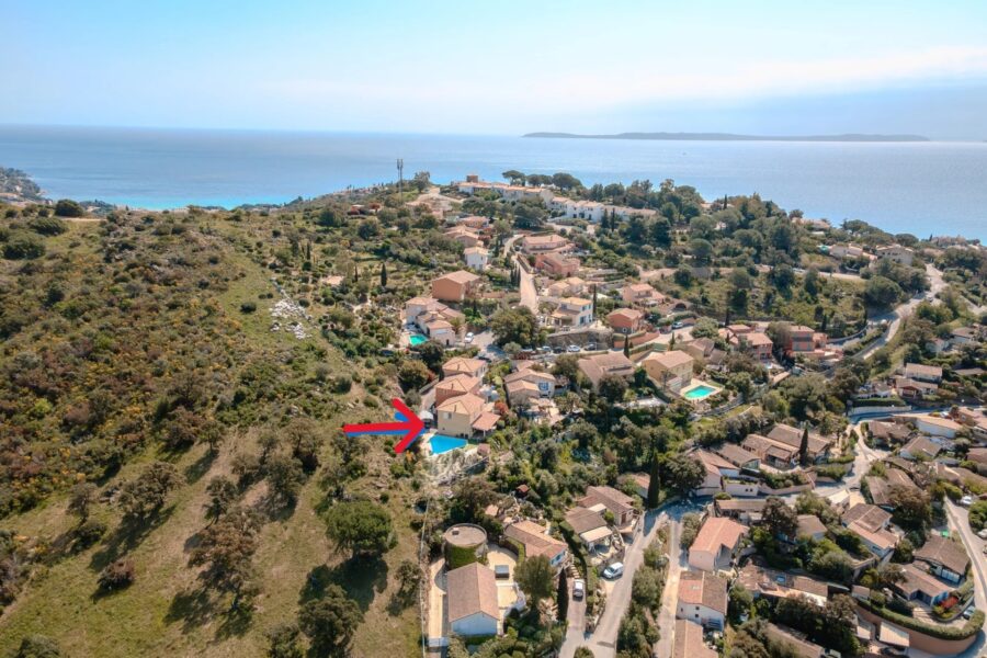 Maison à vendre à Le lavandou — Vue montagne — photo 6
