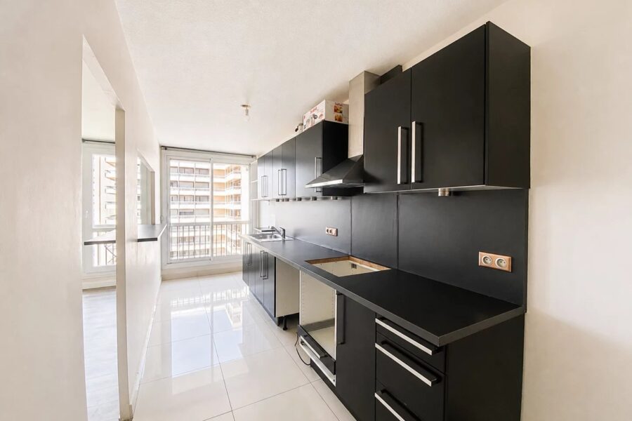 Appartement à vendre à Saint-Étienne — Vue sur la ville — photo 4