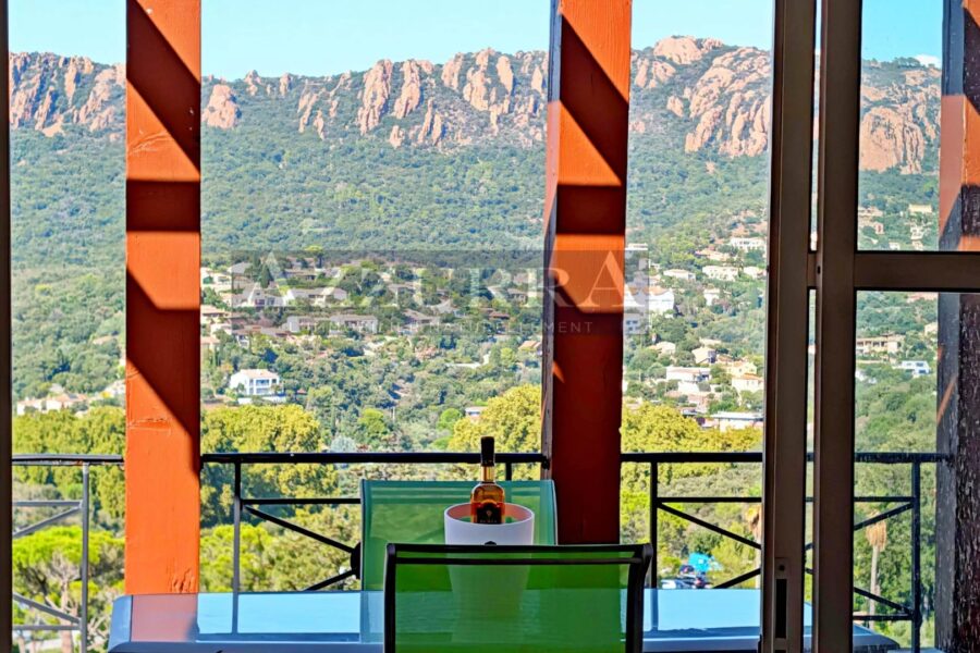 Appartement à vendre à Agay — Vue parc & jardin — photo 2