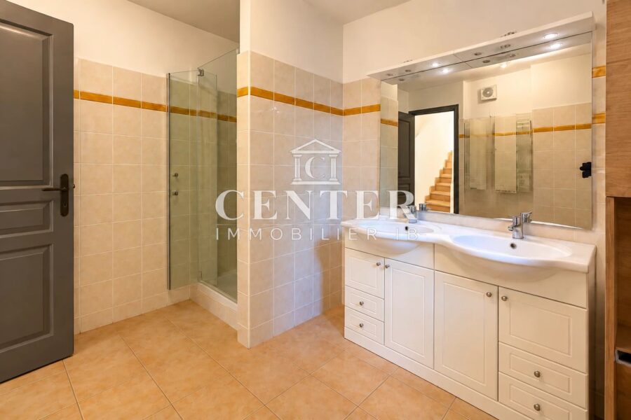 Maison à vendre à Callian — Vue montagne — photo 9