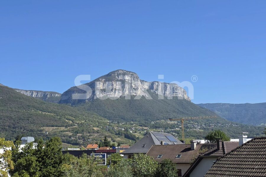 Appartement à vendre à Chambéry — Vue montagne — photo 1