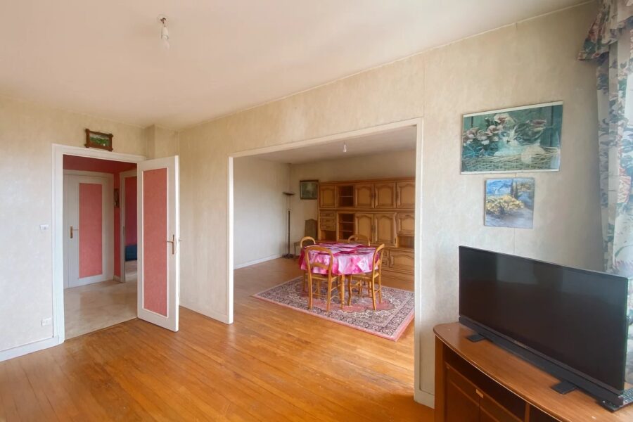 Appartement à vendre à Saint-Étienne — Vue sur la ville — photo 7