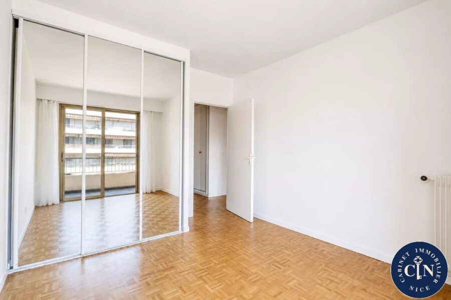 Appartement à vendre à Nice — Vue sur la ville — photo 10