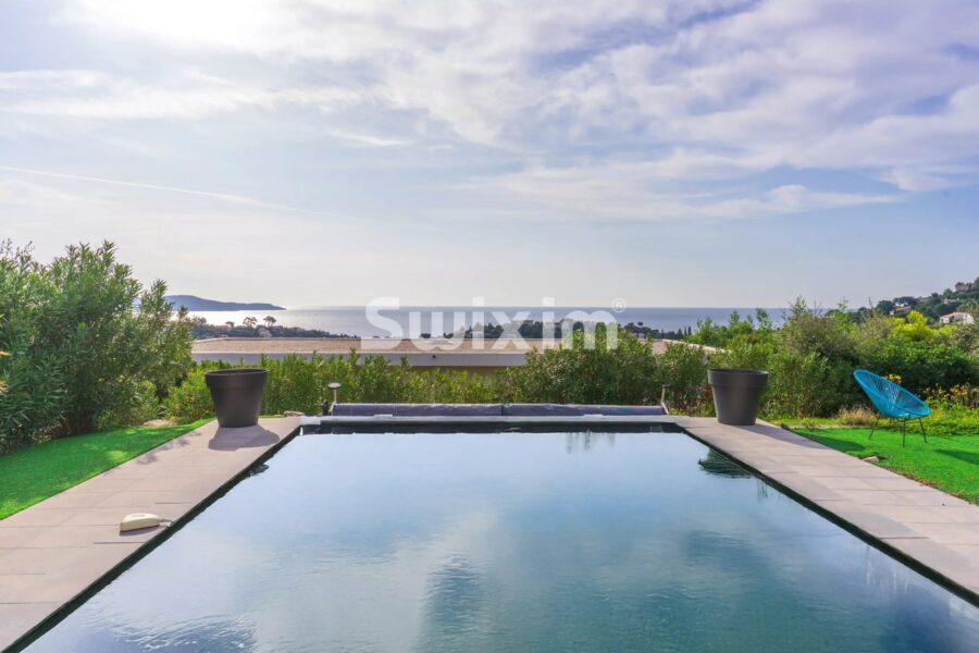 Maison à vendre à Cavalaire-sur-mer — Vue mer — photo 2