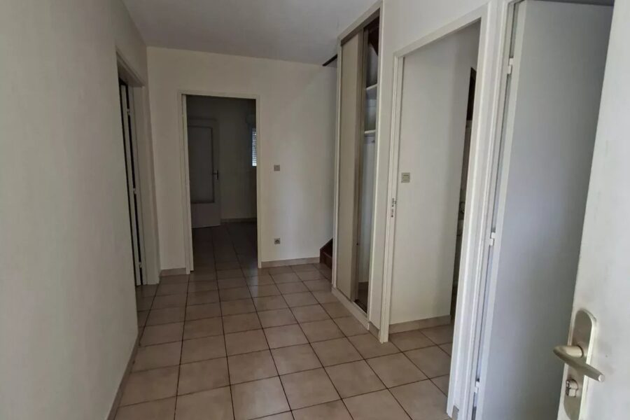 Maison à louer à Valence — Vue parc & jardin — photo 3