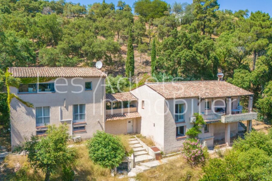 Maison à vendre à Les adrets-de-l&rsquo;estérel — Vue montagne — photo 3