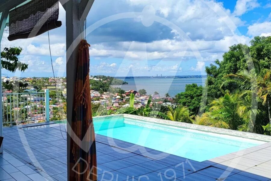 Maison à louer à Petit-bourg — Vue mer — photo 1