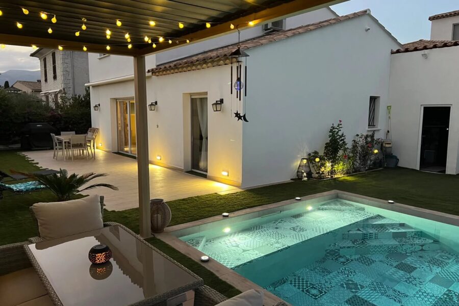 Maison à vendre à Villeneuve-loubet — Vue mer — photo 3