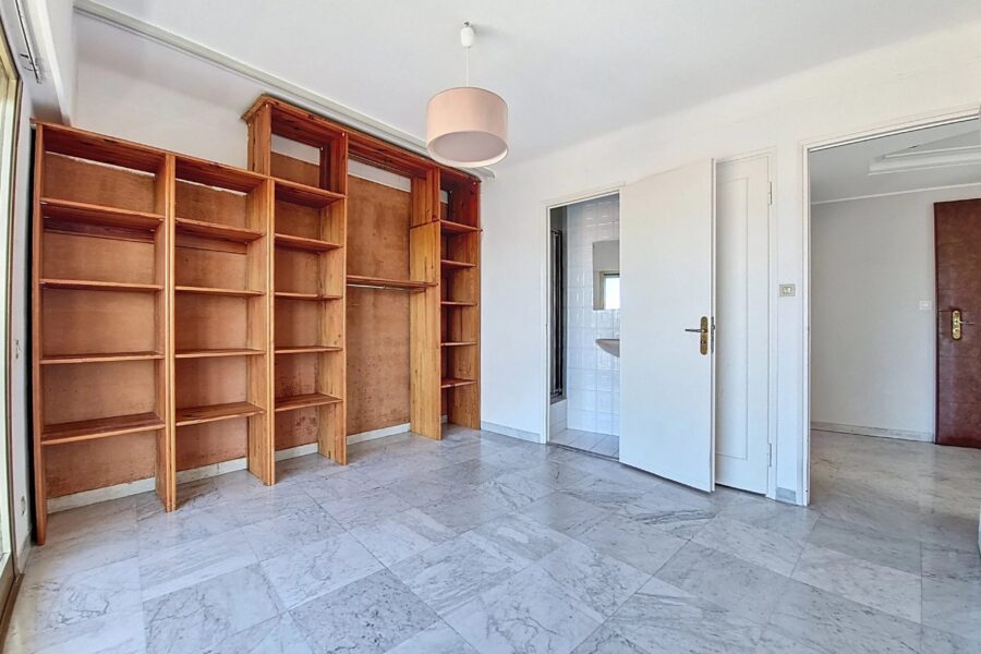 Appartement à vendre à Juan-les-pins — Vue mer — photo 8