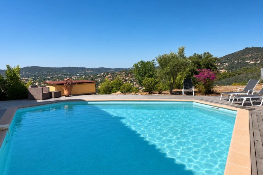 Maison à vendre à Le lavandou — Vue montagne — photo 2