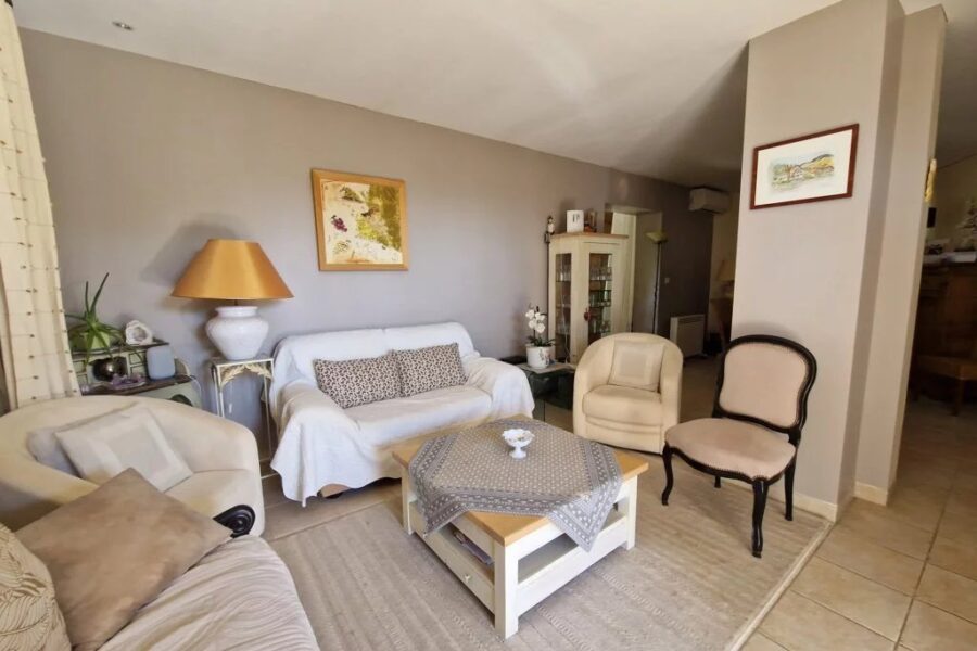 Maison à vendre à Lorgues — Vue montagne — photo 8