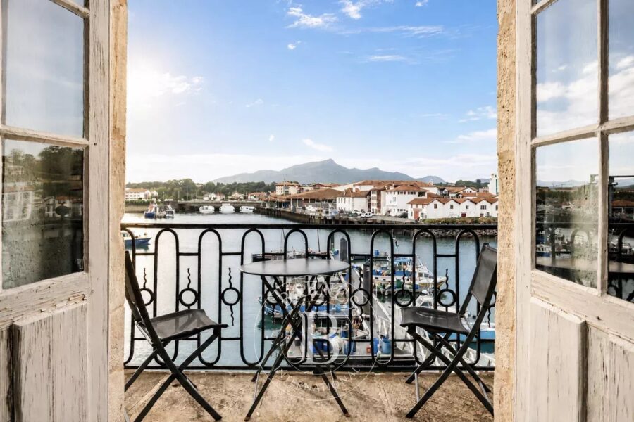 Appartement à vendre à Saint-jean-de-luz — Vue montagne — photo 10