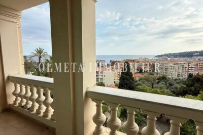 Appartement à louer à Menton