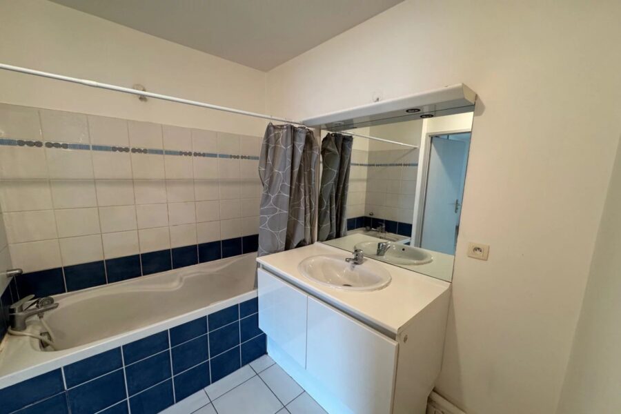 Appartement à vendre à Marseille 8ème — Vue sur la ville — photo 31