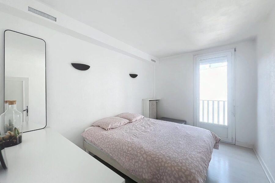 Appartement à louer à Saint-Étienne — Vue sur la ville — photo 7