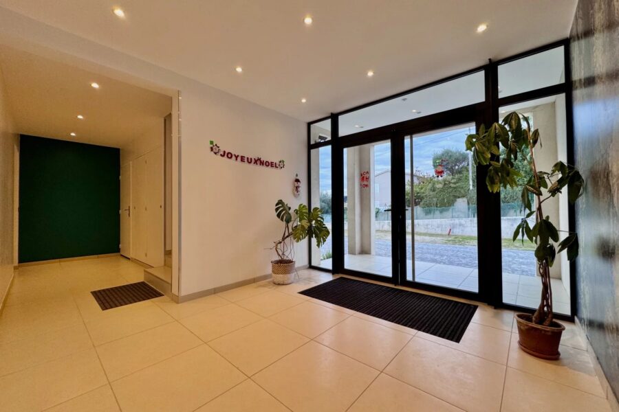 Appartement à louer à Nice — Vue mer — photo 11
