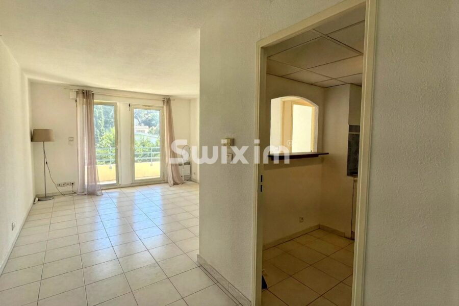 Appartement à vendre à Cavalaire-sur-mer — Vue parc & jardin — photo 9