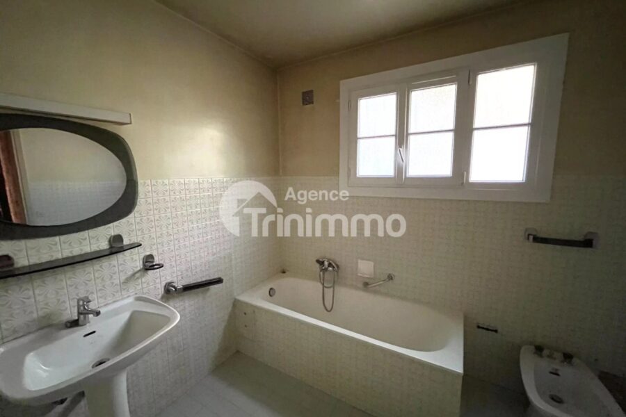 Maison à vendre à Berre-les-alpes — Vue montagne — photo 13