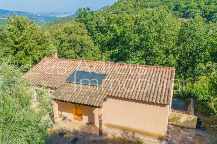 Maison à vendre à Les adrets-de-l&rsquo;estérel — Vue montagne — photo 2
