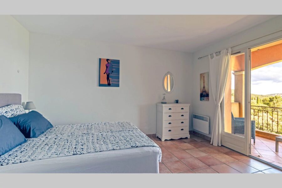 Maison à vendre à La garde-freinet — Vue montagne — photo 25
