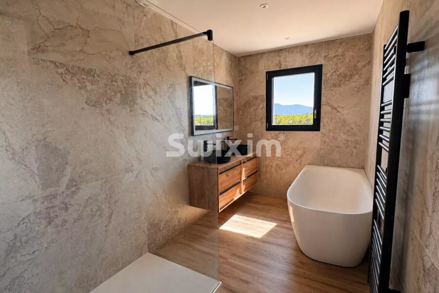 Maison à vendre à Grignan — Vue montagne — photo 7