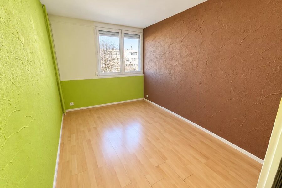 Appartement à vendre à Saint-Étienne — Vue nature — photo 6