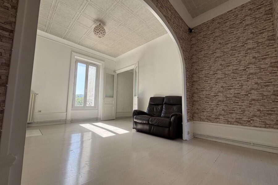 Appartement à vendre à Saint-Étienne — Vue sur la ville — photo 5