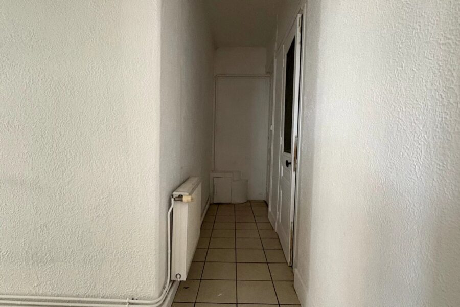 Appartement à louer à Saint-Étienne — Vue sur la ville — photo 7