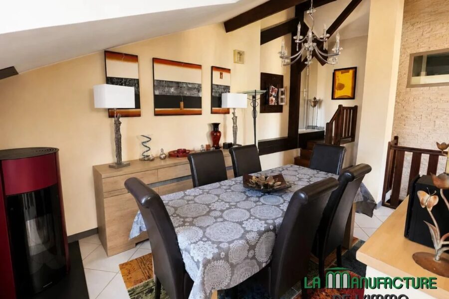 Appartement à vendre à Le chambon-feugerolles — Vue montagne — photo 3