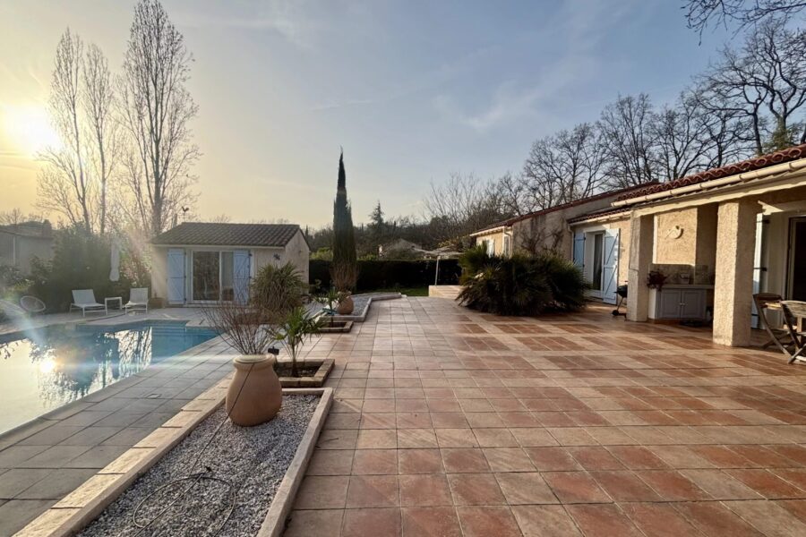 Maison à vendre à Tourrettes — Vue parc & jardin — photo 4