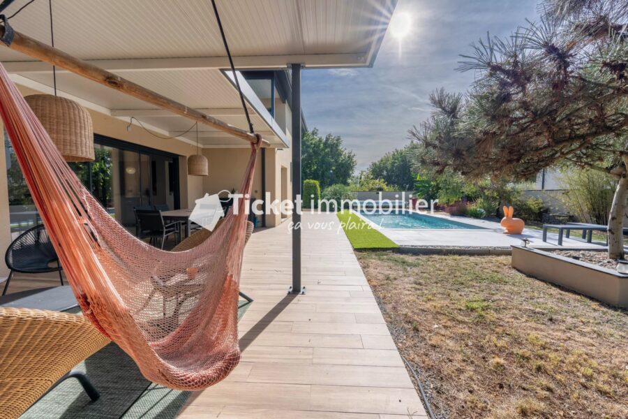 Maison à vendre à Cornebarrieu — Vue parc & jardin — photo 9
