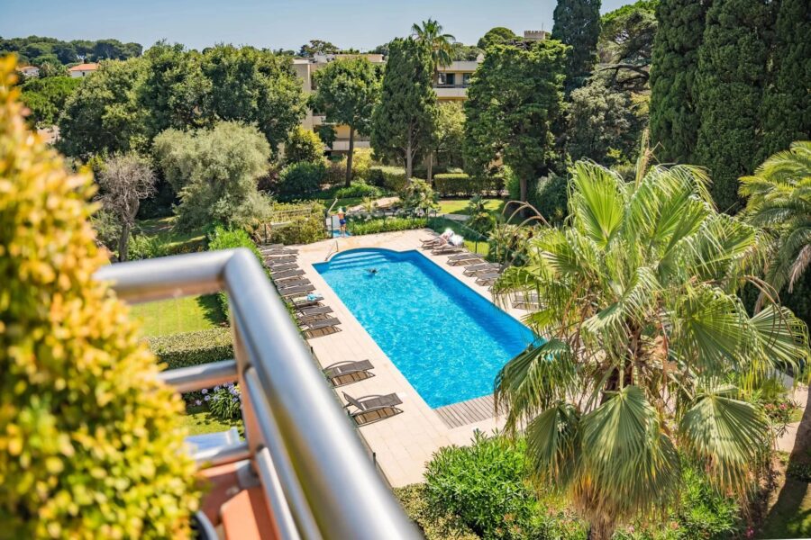 Appartement à vendre à Antibes — Vue parc & jardin — photo 1