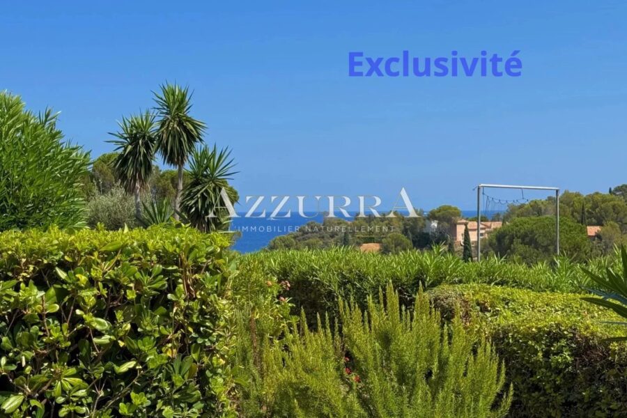 Appartement à vendre à Agay — Vue mer — photo 1