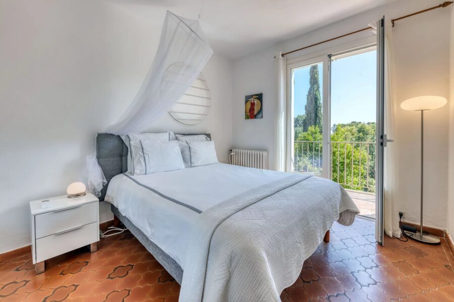 Maison à vendre à Théoule-sur-mer — Vue montagne — photo 11