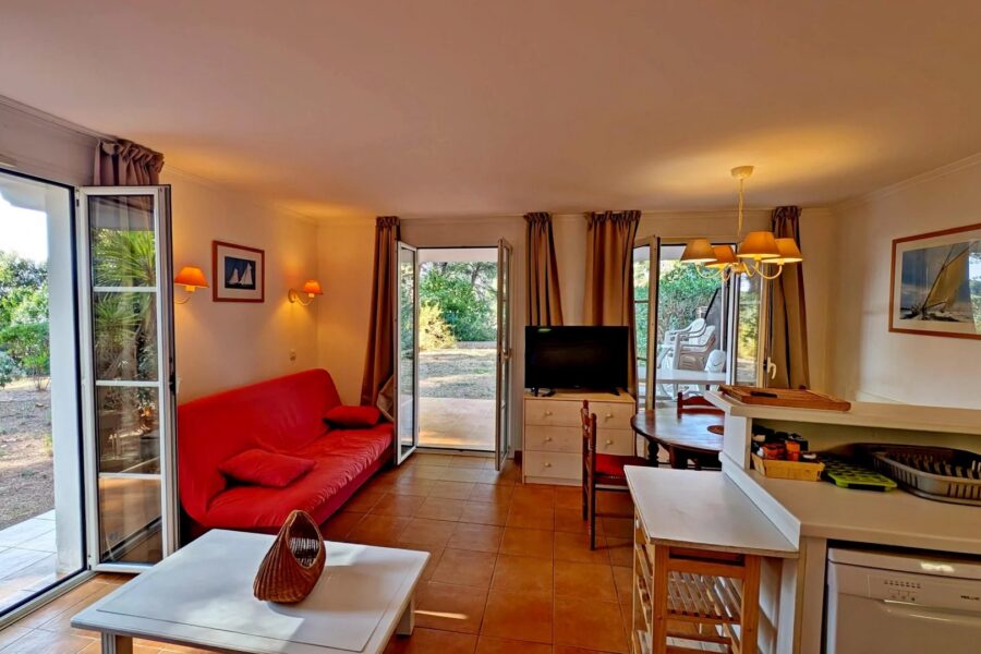 Appartement à vendre à Saint-raphaël — Vue parc & jardin — photo 7