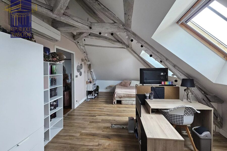 Appartement à vendre à Beaune — Vue sur la ville — photo 7