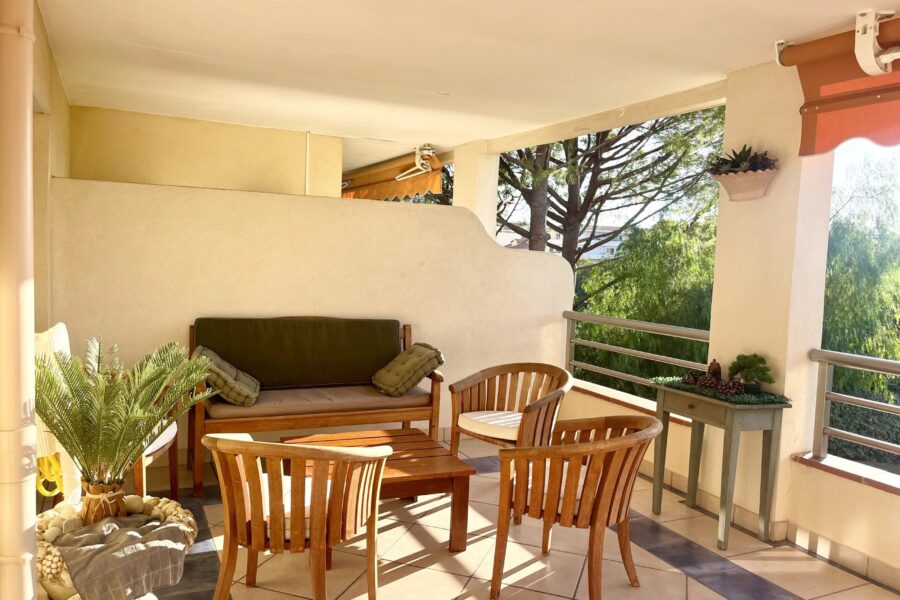 Appartement à vendre à Juan-les-pins — Vue parc & jardin — photo 11