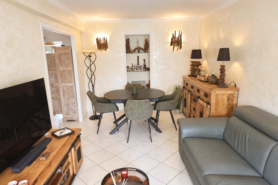 Appartement à vendre à Saint-laurent-du-var — Vue mer — photo 2