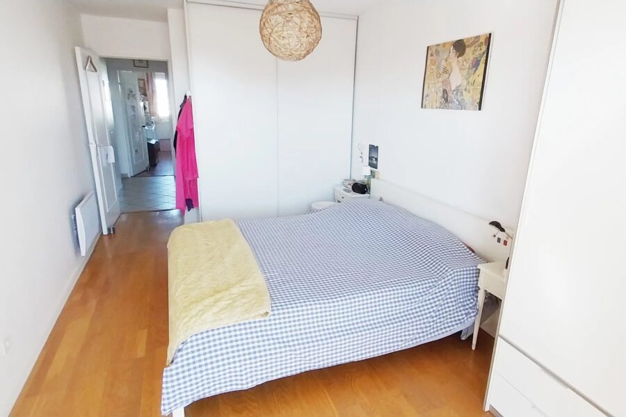 Appartement à vendre à Villeurbanne — Vue sur la ville — photo 5