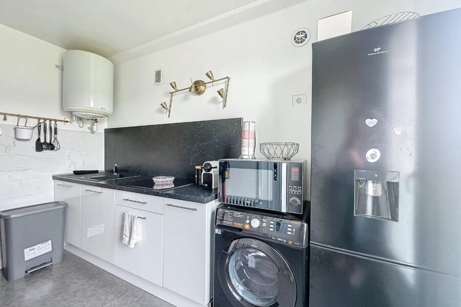 Appartement à louer à Saint-Étienne — Vue sur la ville — photo 4