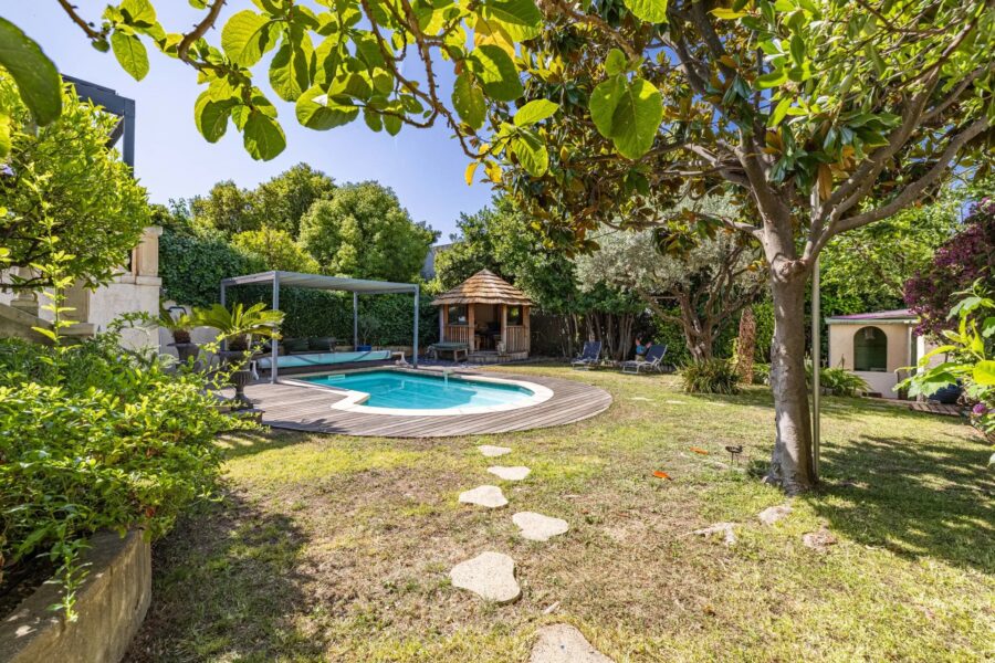 Maison à vendre à Nice — Vue parc & jardin — photo 21