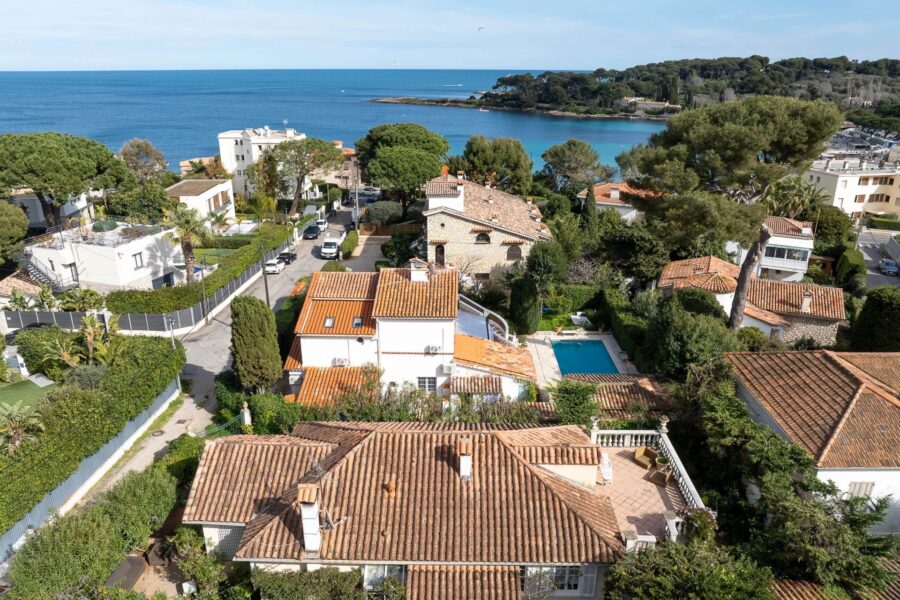 Maison à vendre à Antibes — Vue parc & jardin — photo 2