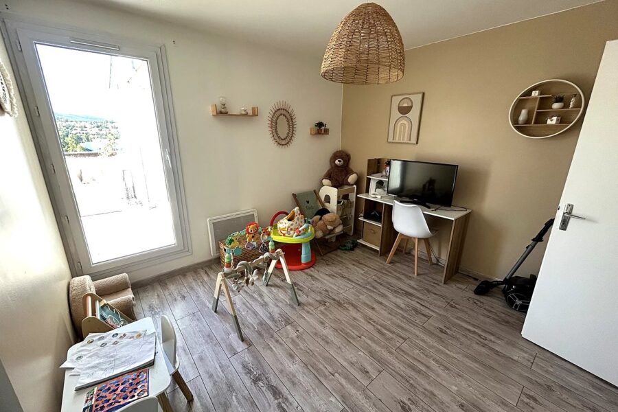 Appartement à vendre à Saint-Étienne — Vue montagne — photo 19