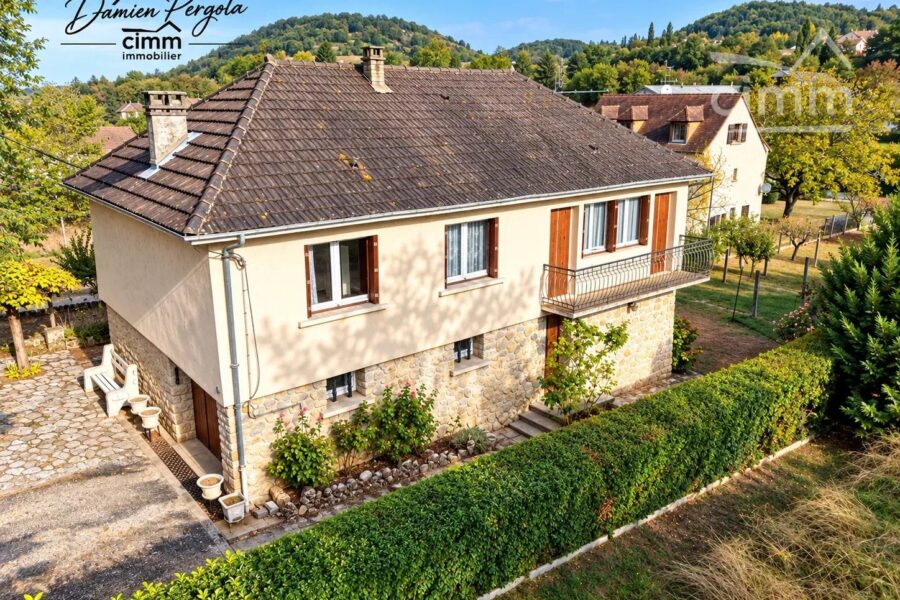 Maison à vendre à Le lardin-saint-lazare — Vue parc & jardin — photo 2